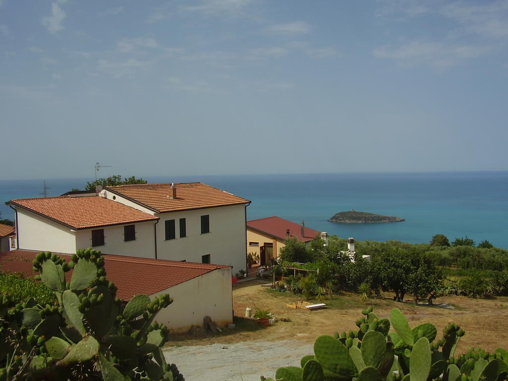 Agritursmo Montesalerno Villa Diamante Kültér fotó